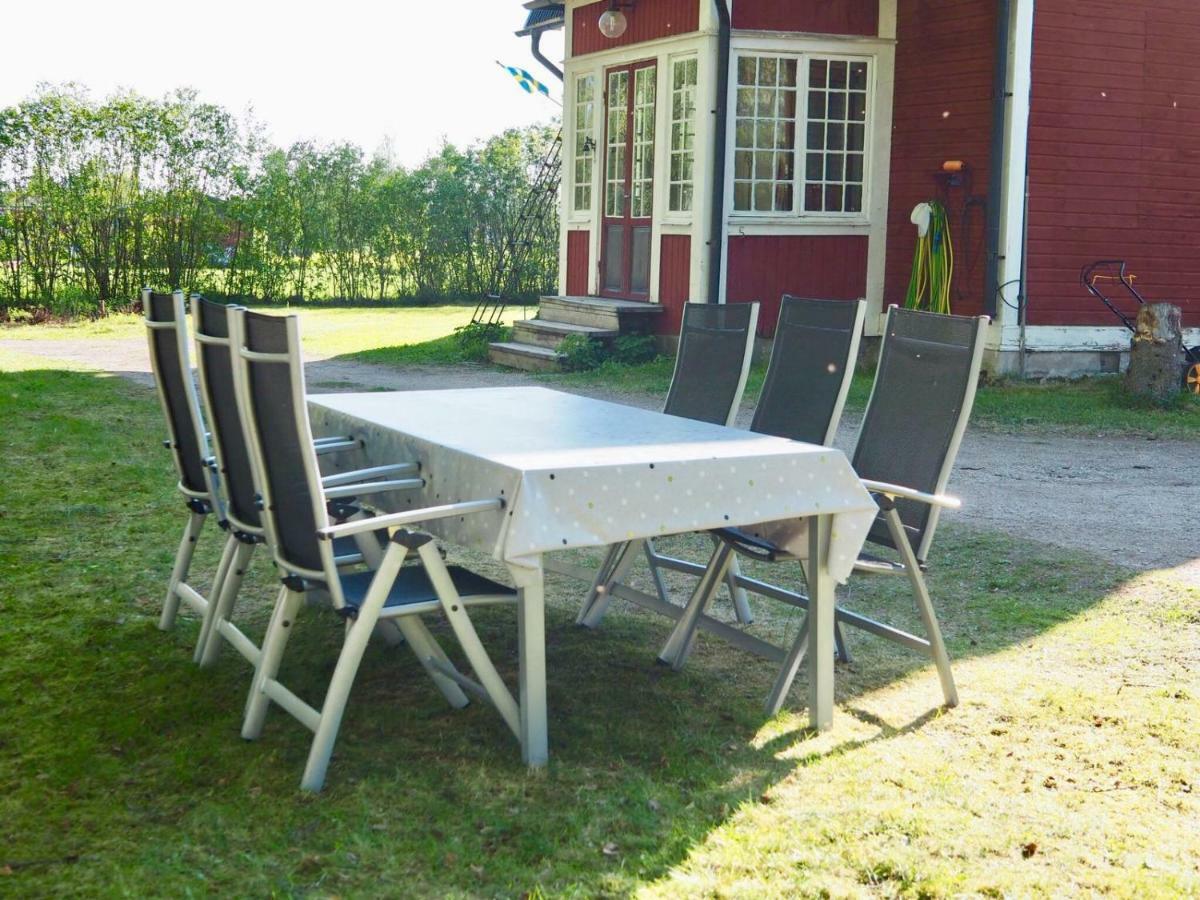 Orsastuguthyrning-Kyrkbyn Villa Dış mekan fotoğraf